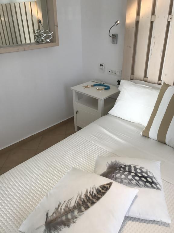 Yanna Asteri Suites Орнос Екстериор снимка