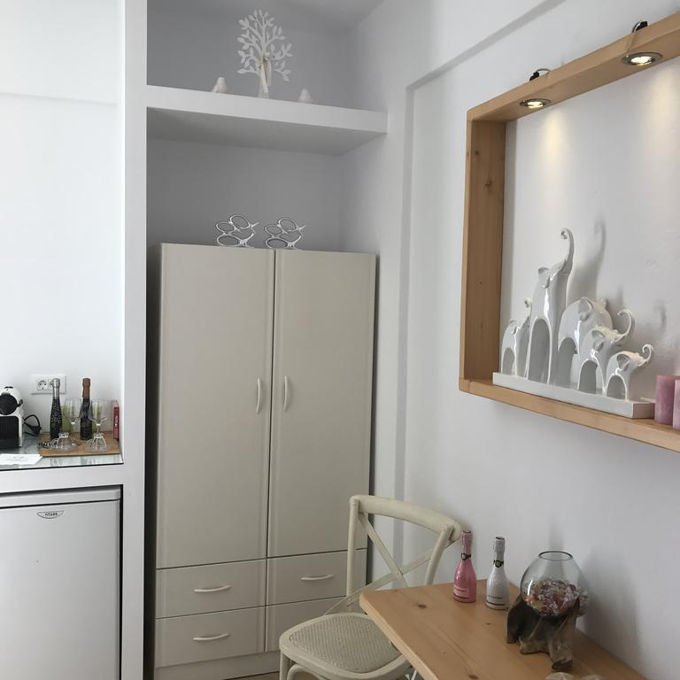 Yanna Asteri Suites Орнос Екстериор снимка