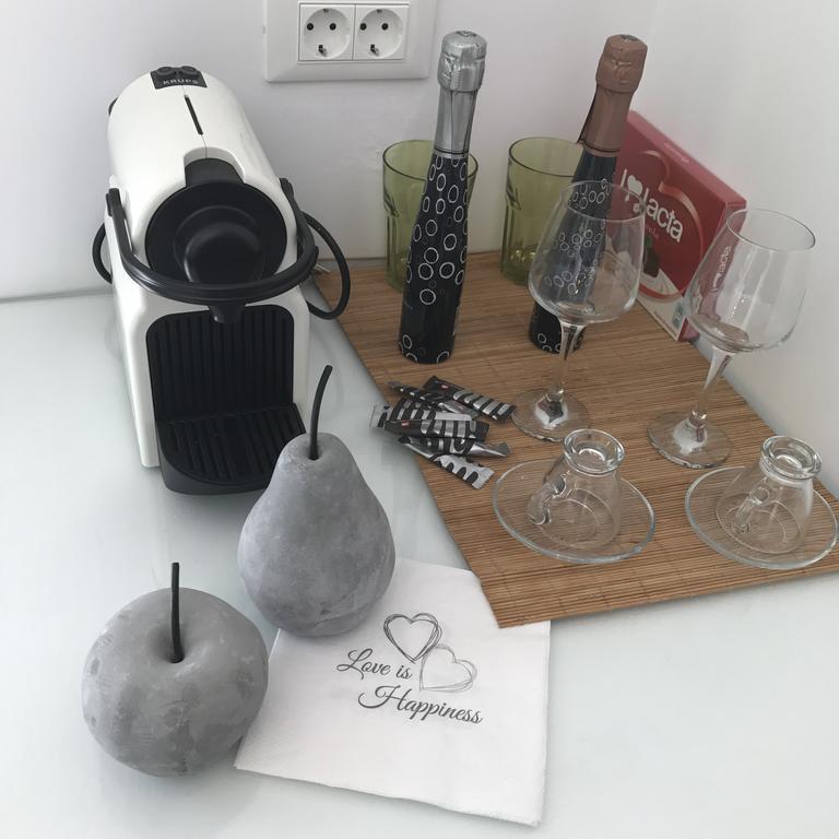 Yanna Asteri Suites Орнос Екстериор снимка