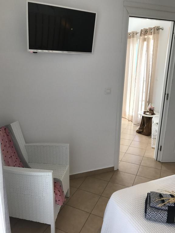 Yanna Asteri Suites Орнос Екстериор снимка